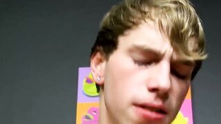 Sexy twink JR Adams fills his tight ass and blows his load