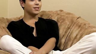 Sexy brunette twink Jamie Sanders loves being a bottom