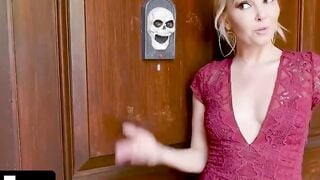 MYLF - Vulgar Dyke Milf Let goddess 19 Year Mature Eats Her