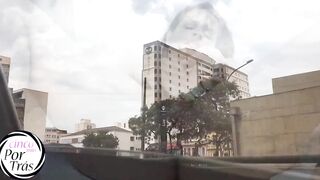 5min.portrás - Ep2 São Paulo com suas iguarias e uma corridinha insana no metrô com a safadinha - Azukat