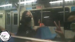 5min.portrás - Ep2 São Paulo com suas iguarias e uma corridinha insana no metrô com a safadinha - Azukat