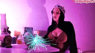 Evil Queen Cosplay Redpillgirl
