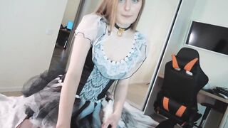 Long creampie for maid daughter, she teases dick with making out and licking