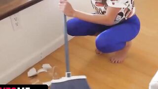 SisLovesMe - Clever Stud Makes Clumsy Stepsister Kara Faux Suck