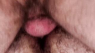 Hairy hunk rewards his younger lover by raw nailing him
