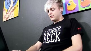 Sexy horny twink Jason Valencia loves hosting a live show