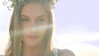 TUSHY Good model has an insatiable lust for anal