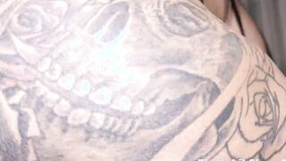 see bellatrice butt n jugs jiggle she screwed out big black cock king kreme