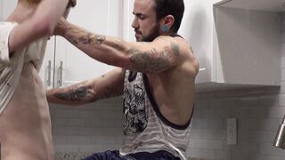 FTM Guys - Beefy bodybuilder Jesse gets bred by hunk red haired twinkie
