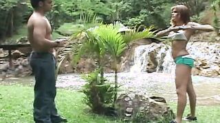 Bombshell hispanic t-girl got anal plowed outside