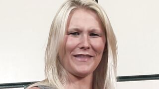 Blonde thot fucking wild during the american amateur casting
