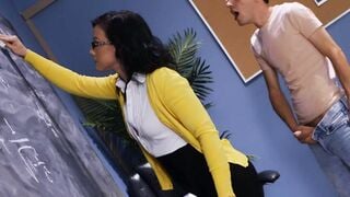 Cumming To Class Movie With Jordi El Nino Polla, Jennifer White - Brazzers Official