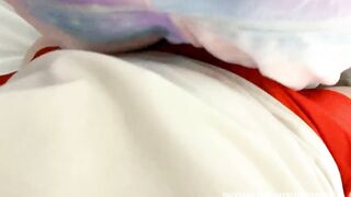 Le doy una cogida de buenas noches a mi prima en pijama de unicornio