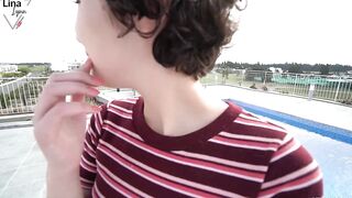 LinaLynn's vacation flirt escalates - bareback sex at the hotel pool! Hopefully nobody catches me!