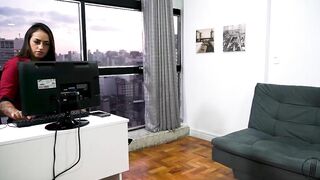 O DIA CHEGOU! STELLA SMEETS e SAFYRA SAFI JUNTAS!! Na ESTREIA da NOVA SÉRIE do Tigrão, a SEX MODELS!! O primeiro episódio COMPLETO já está NO RED!!