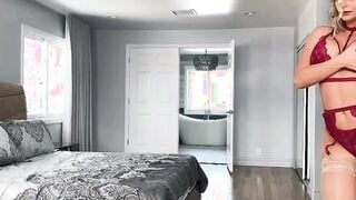 Phoenix Marie Gets Her Divorce From Johnny Castle After Face-Fuck
