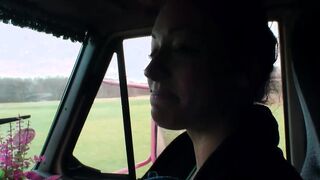 Natural african haired bimbo with tiny titties boned into the camper van