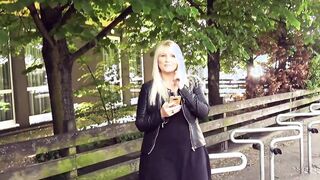German blonde Mom publich pick up for a pounded