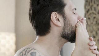 Cheating Wife Melissa Stratton Gets Pussy Fingered & Eaten By Tommy Pistol