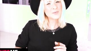 Step Sis Jessie Saint Getting Her Magic Pussy Filled With Step Brother's Goddess Love Potion - SisLovesMe