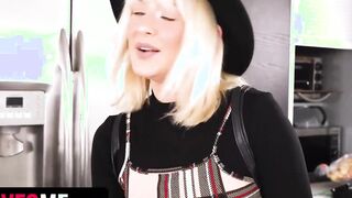 Step Sis Jessie Saint Getting Her Magic Pussy Filled With Step Brother's Goddess Love Potion - SisLovesMe