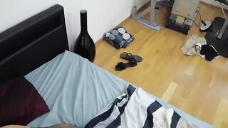 Dark Hair amateur beauty blows penis deep and nice