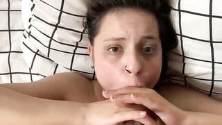 Dark Haired gets rewarded for her bj talent