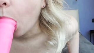 Hubby was working so I used a dildo