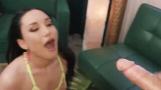 Zac Wild Watches Amazingly Beauty Gabi Paltrova Twerks Her Bubble Ass It Makes His Penis Hard - Brazzers