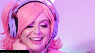 Gamer Girls Leana Lovings & Krissy Knight Get Their Juicy Pussies Screwed While Having Fun - TeamSkeet