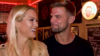kiss of bar sex