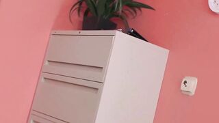 Por Debajo de la Mesa Scene With Johnny Sins, Lela Performer - Brazzers Official