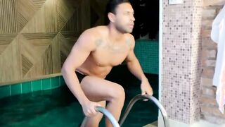 Caught Perv Barebacks T-Girl Bruna Gomes
