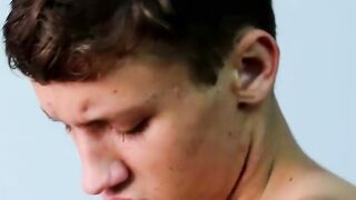Twink gets a raw cock deep inside his ass and gets cummed