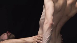 Submissive twink deepthroats hunk before raw doggystyle fuck