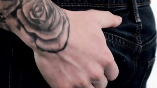 Inked stud loves to raw fuck his boyfriends asshole