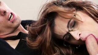 Horny guy Levy drills a sophisticated granny Mayna wildly