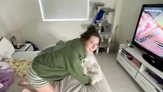 Tinder date comes over and fucks my brains out