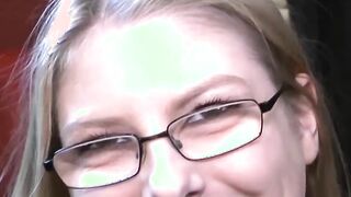 Lusty babes have a dick sucking competition during oral orgy