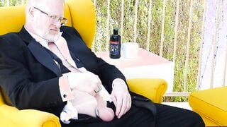 Mature bear Rusty McMann masturbates passionately solo