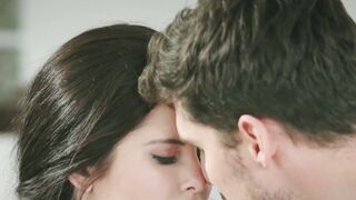 Curvy babe fucked and facialized after hot foreplay