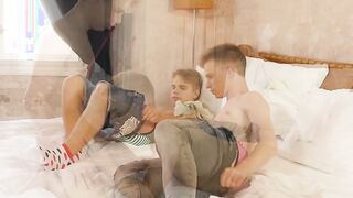 Raw sex and bareback with two teen twinks who want it hard