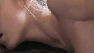 sexy ebbi makes herself cum