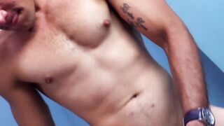 Latino jock cums after feeding cock to hungry homosexual