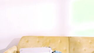 she found the perfect place to get gaped by her boss