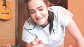 twerking step-daughter shows off dance lessons