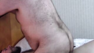 Hardcore bears riding bareback and blow dick in fourway