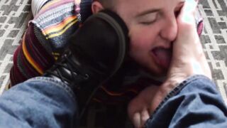Feet licking and toe sucking with a dude going down on bear