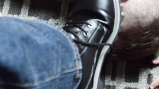 Feet licking and toe sucking with a dude going down on bear