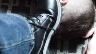 Feet licking and toe sucking with a dude going down on bear
